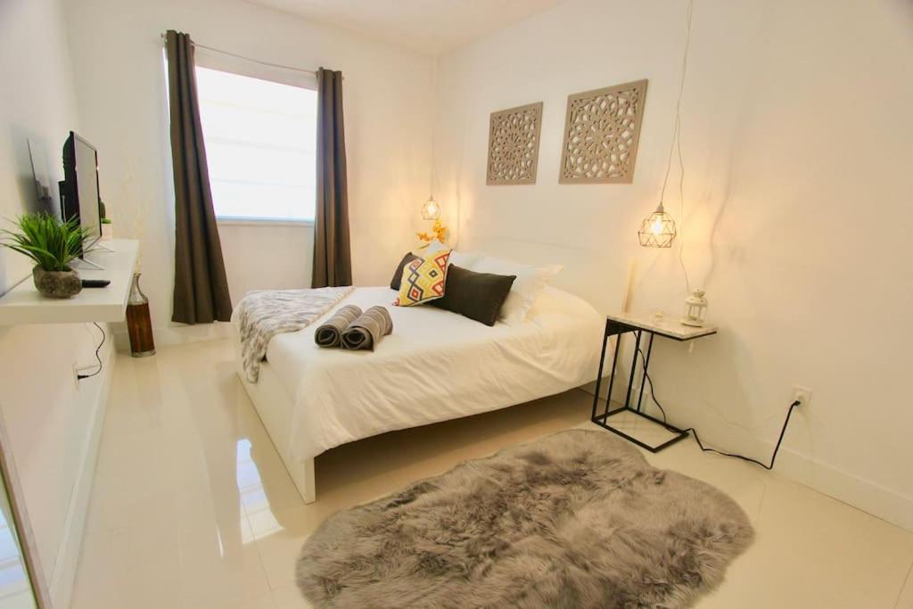 شقة Modern 1/1, Half A Block From The Ocean ميامي بيتش المظهر الخارجي الصورة